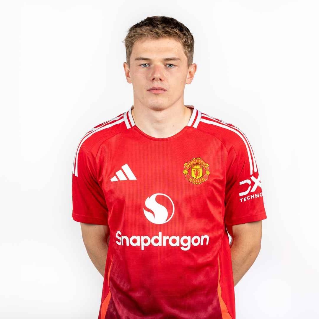 曼晚:曼联考虑1月外租U21天才小将恩尼斯,英冠英甲多队有意