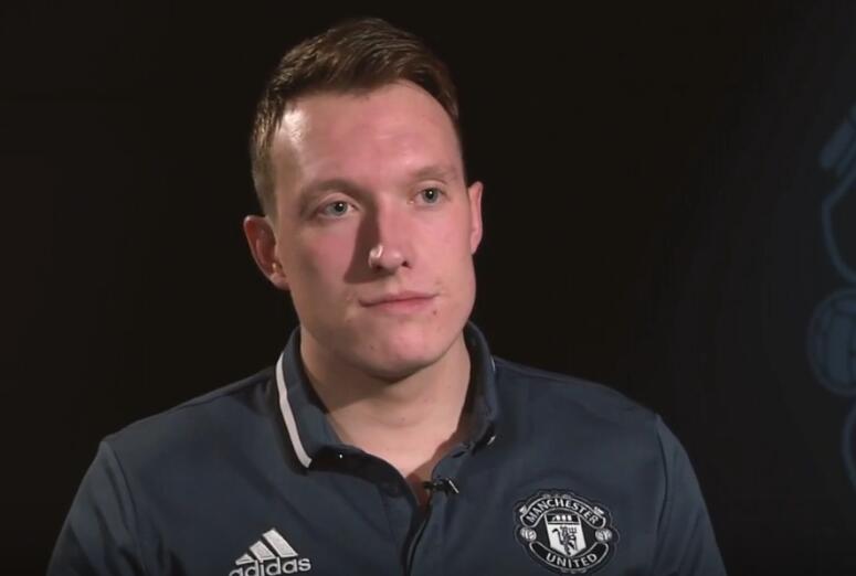 菲尔-琼斯:防守定位球要有侵略性,首先接触球,曼联做得还不够