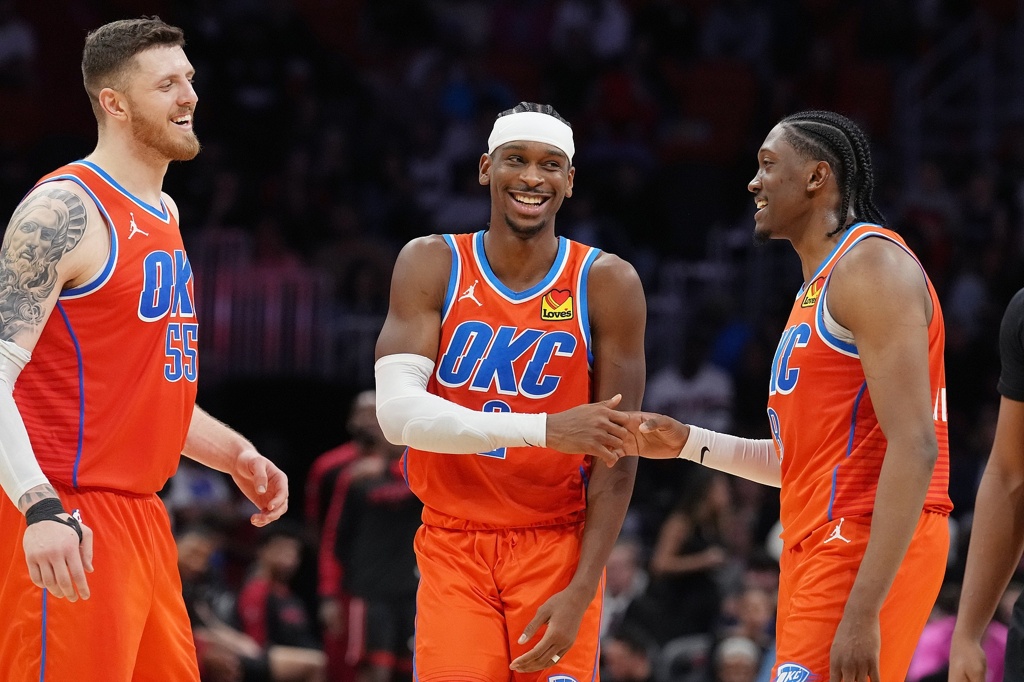 名记:雷霆交易都着眼未来 SGA&切特&杰伦威都续约后其薪资将爆炸